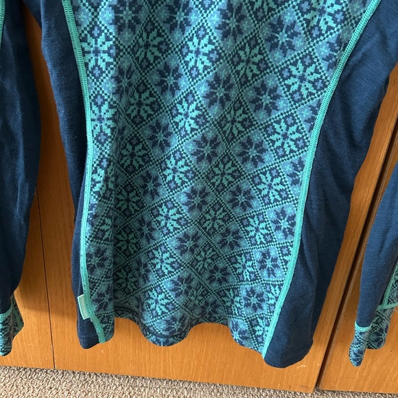 Kari Traa half zip first layer top, 100% Merino Wool. Beautiful pattern - Picture 4 of 12